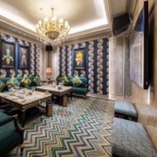 上海   以实干赴热爱，以财富致青春！